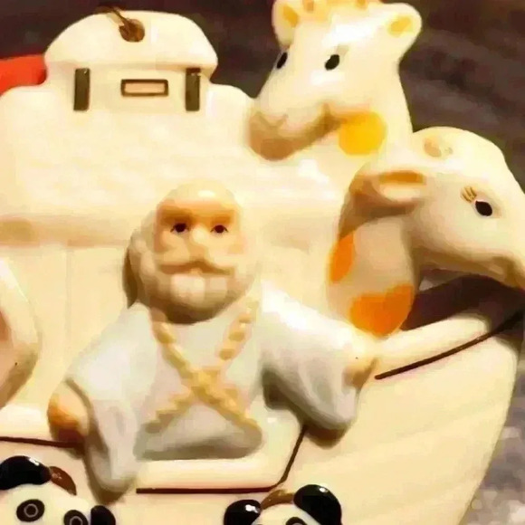 LENOX Noa's Ark ORNAMENT - Picture 2 of 10